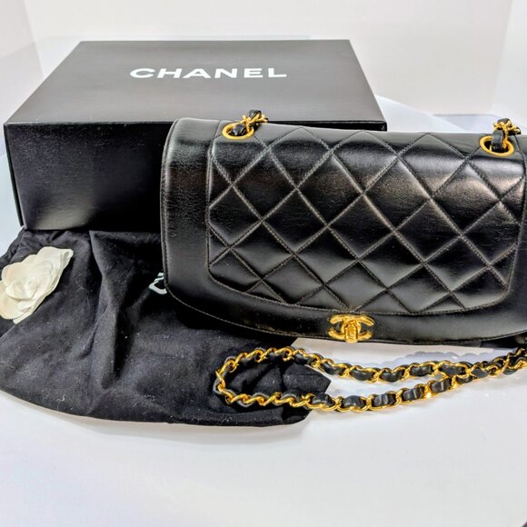 Chanel Vintage 3-Series Black Quilted Lambskin Diana Single Flap Bag - Picture 2 of 16